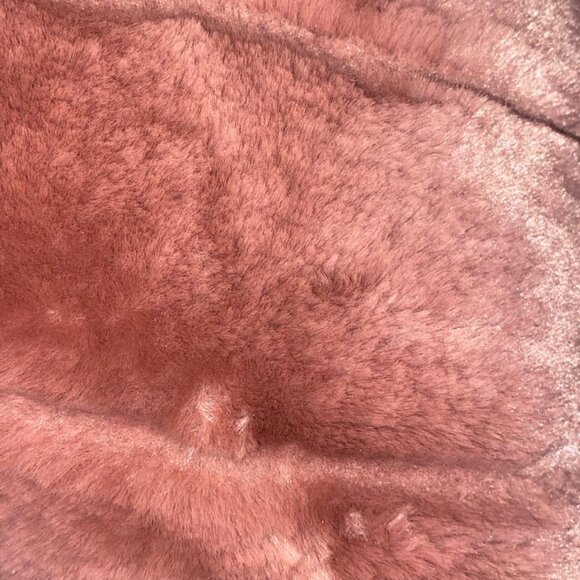 Adrienne Landau NWHT (New No Tags) plush faux fur accent pillow. - Picture 3 of 6